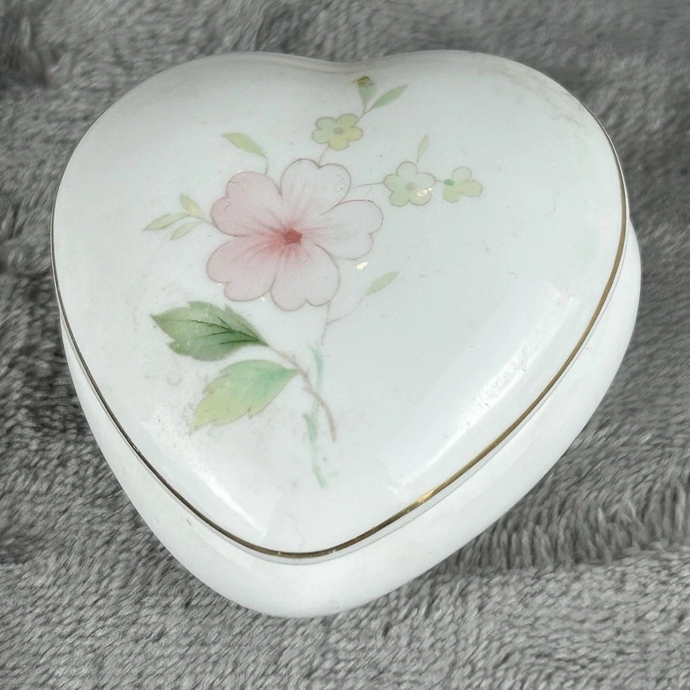 Hammersley Trinket Box Bone China England Rose Flower Heart Shaped Cottagecore